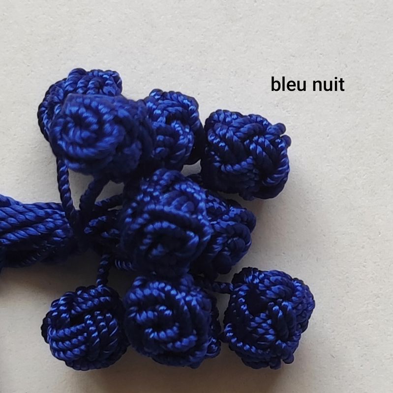 10 boutons caftan bleu nuit 