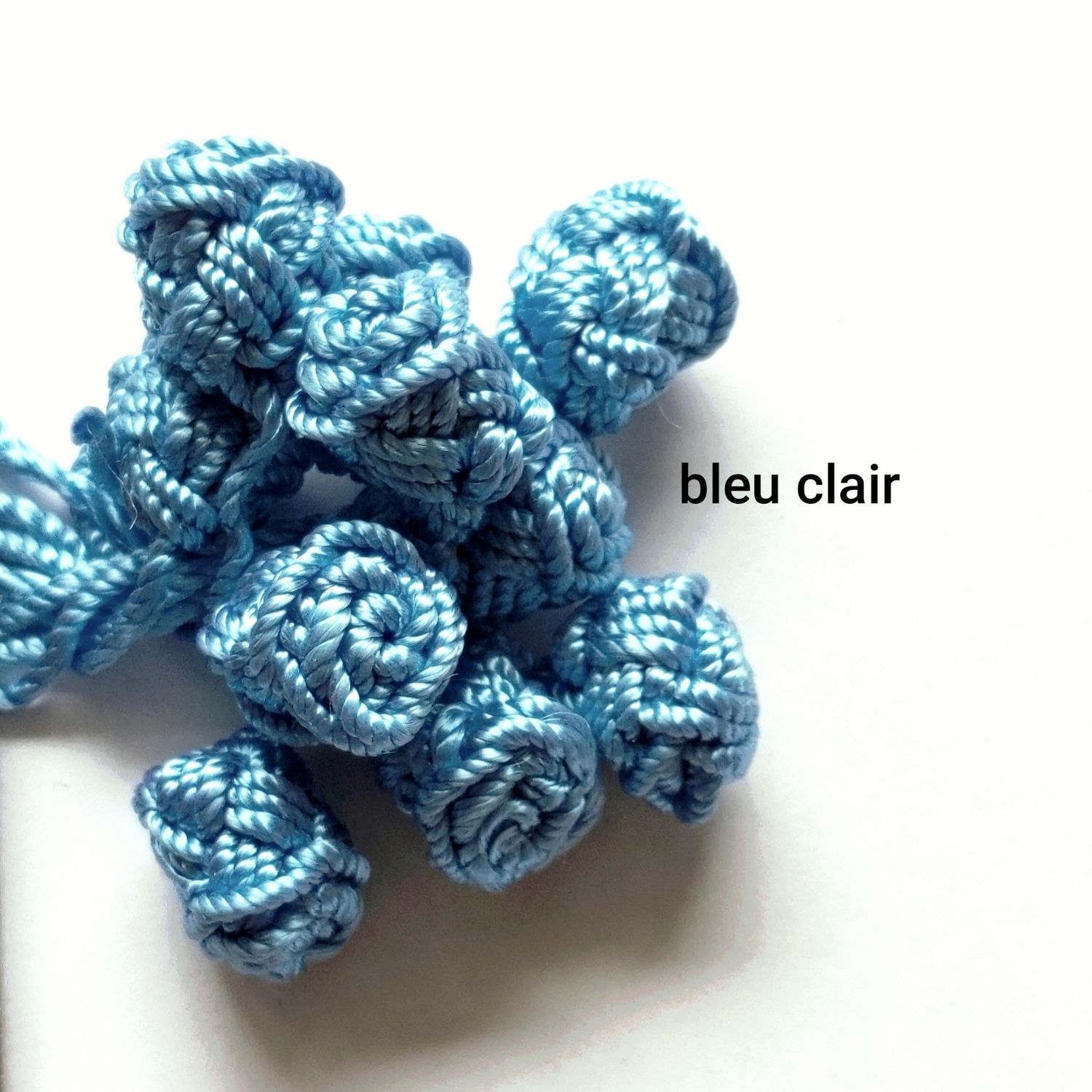 10 boutons caftan bleu clair 