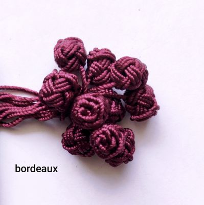 10 boutons caftan bordeaux 