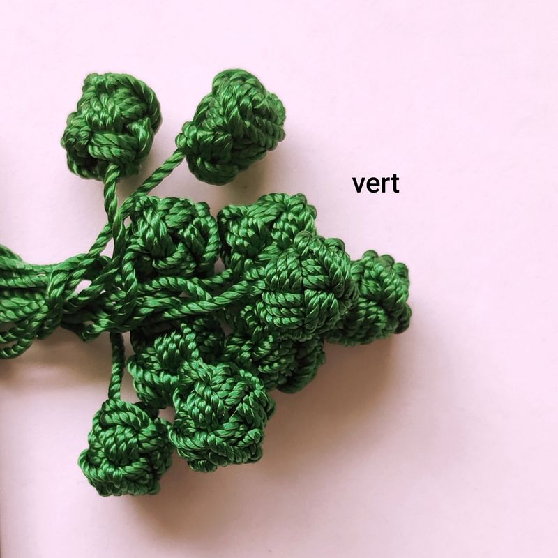 10 boutons caftan vert