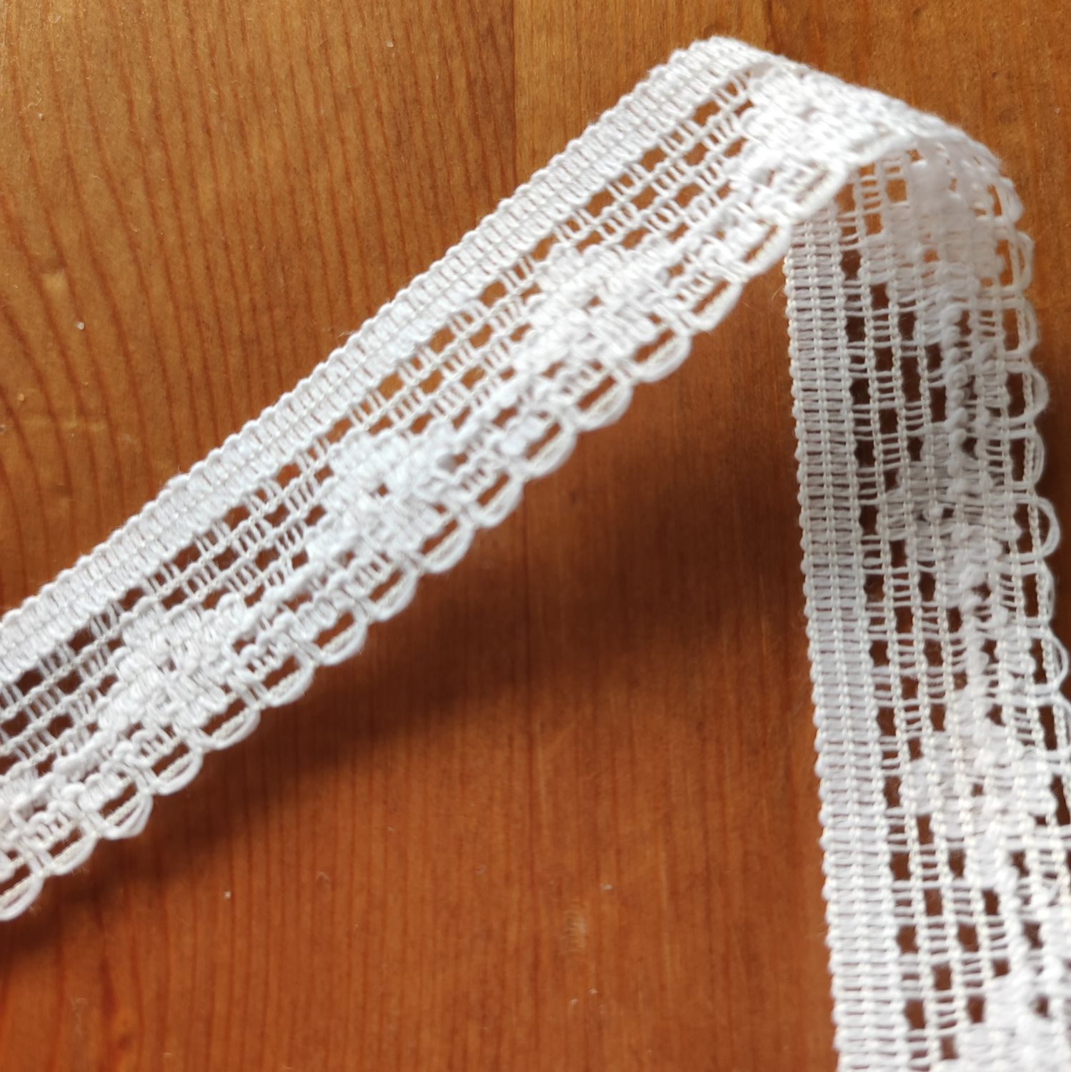 6 mètres dentelle blanche 1,6cm