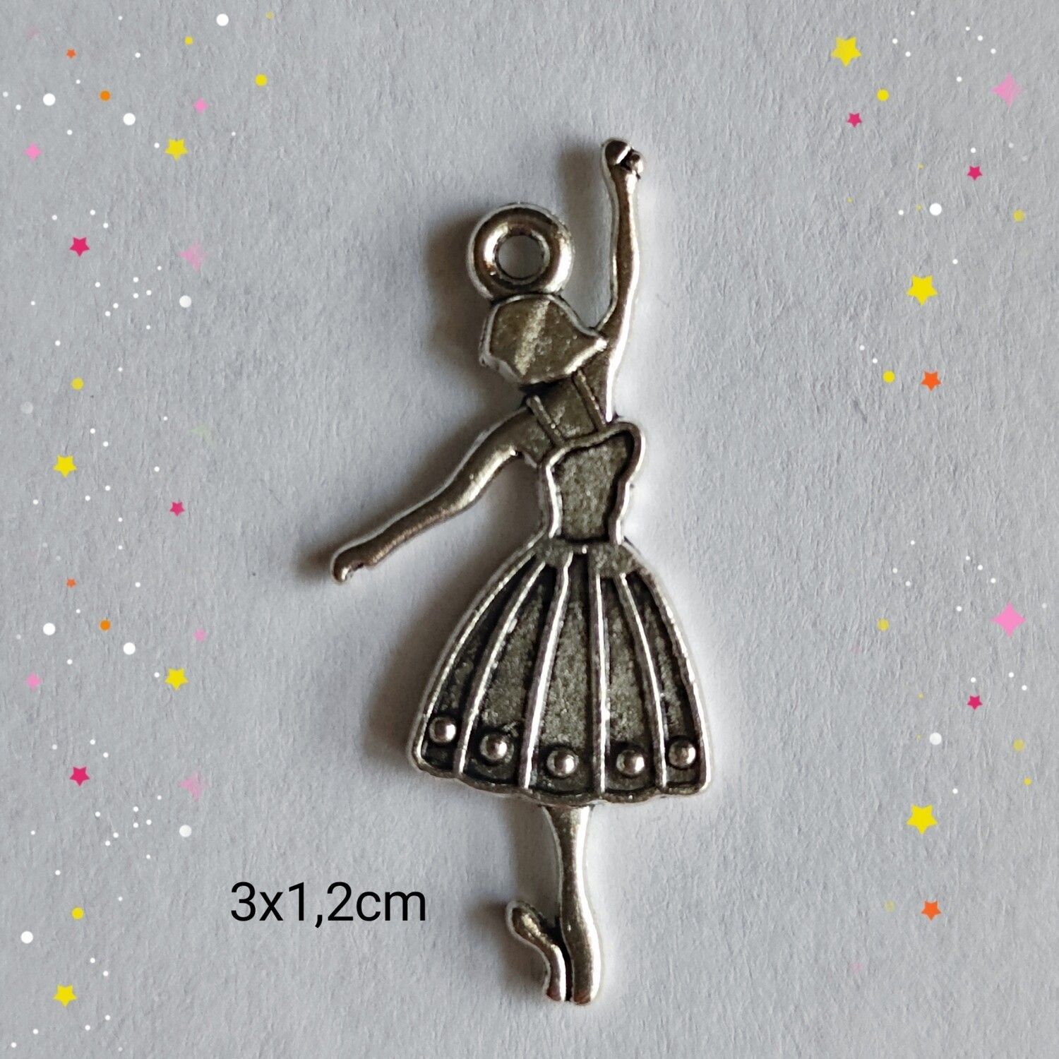 Pendentif danseuse argenté