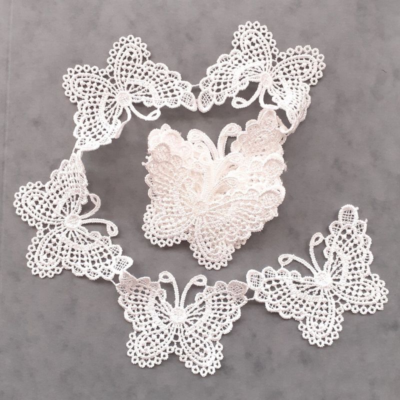 Papillons dentelle blanche 7.5x5.5 cm