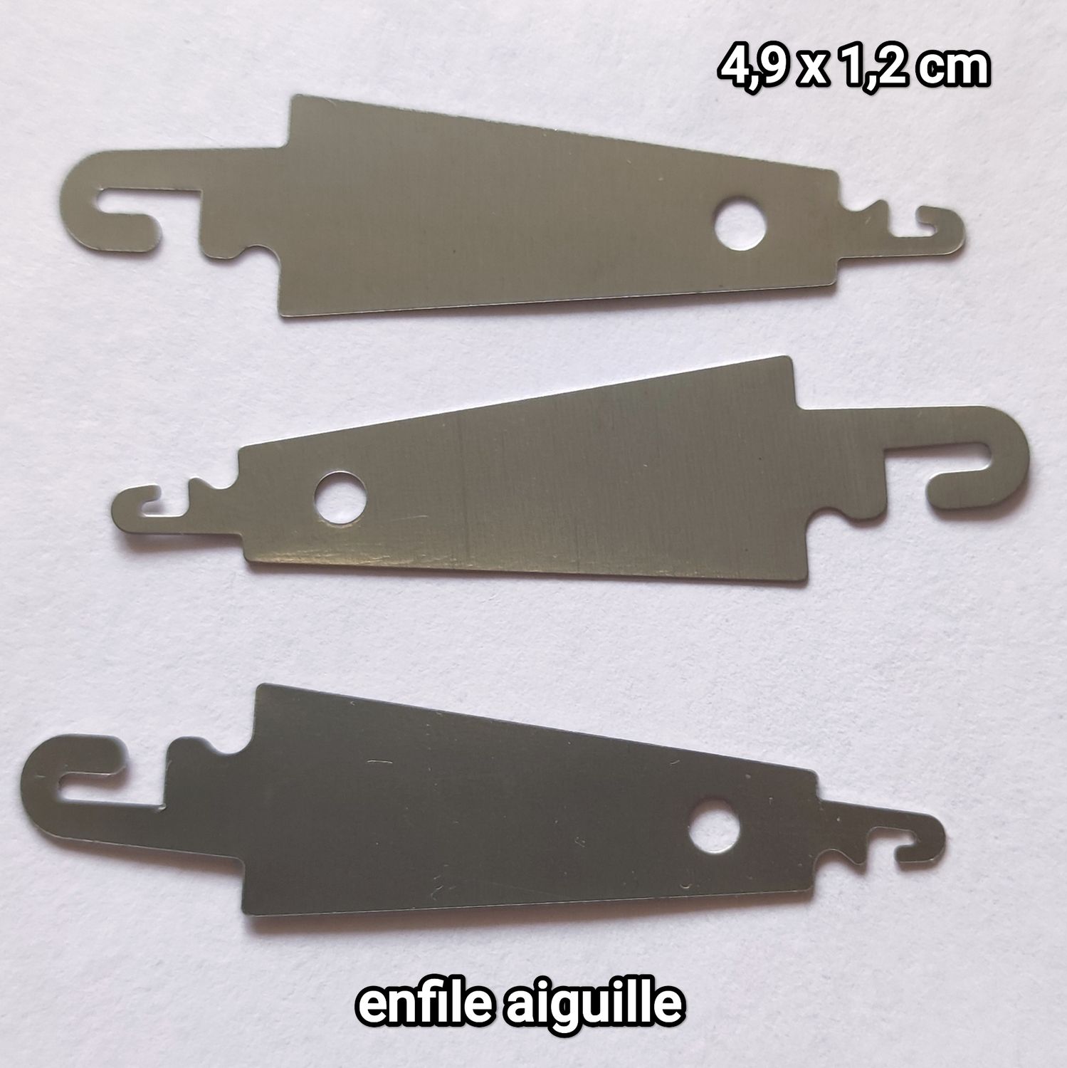 3 enfile aiguille spécial broderie