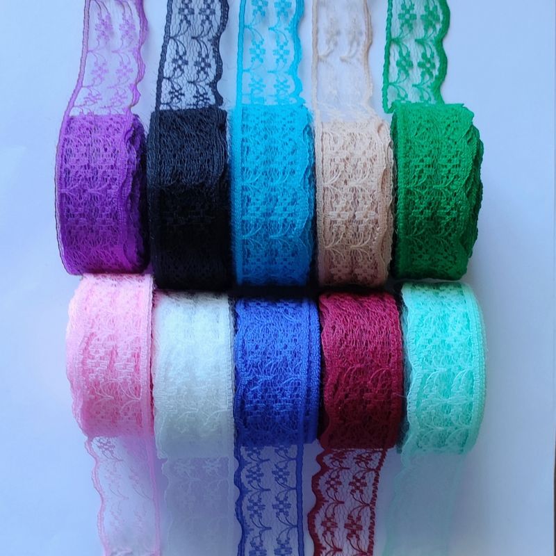 Dentelle 2.2 cm -8,50 mètres/10 couleurs