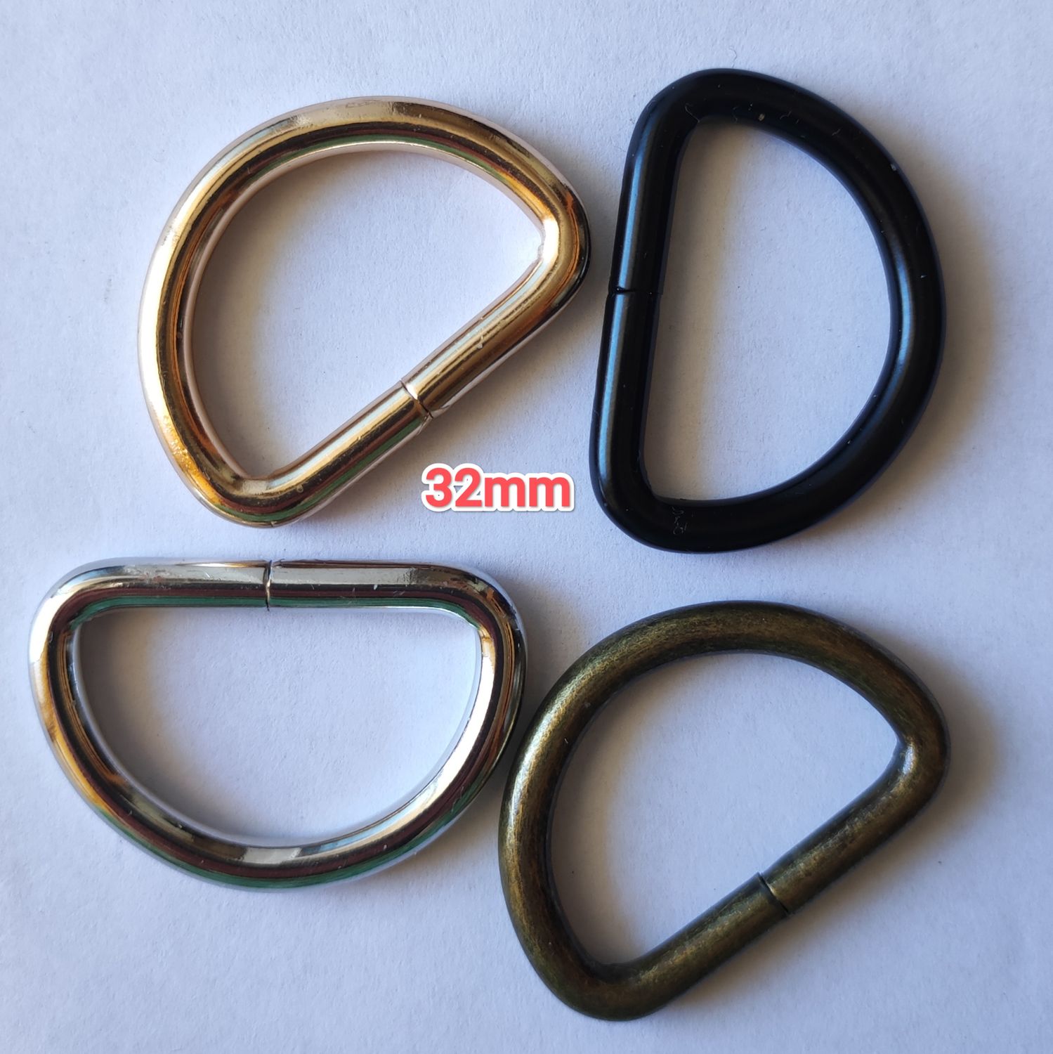 Anneau en D ,32mm/4 couleurs