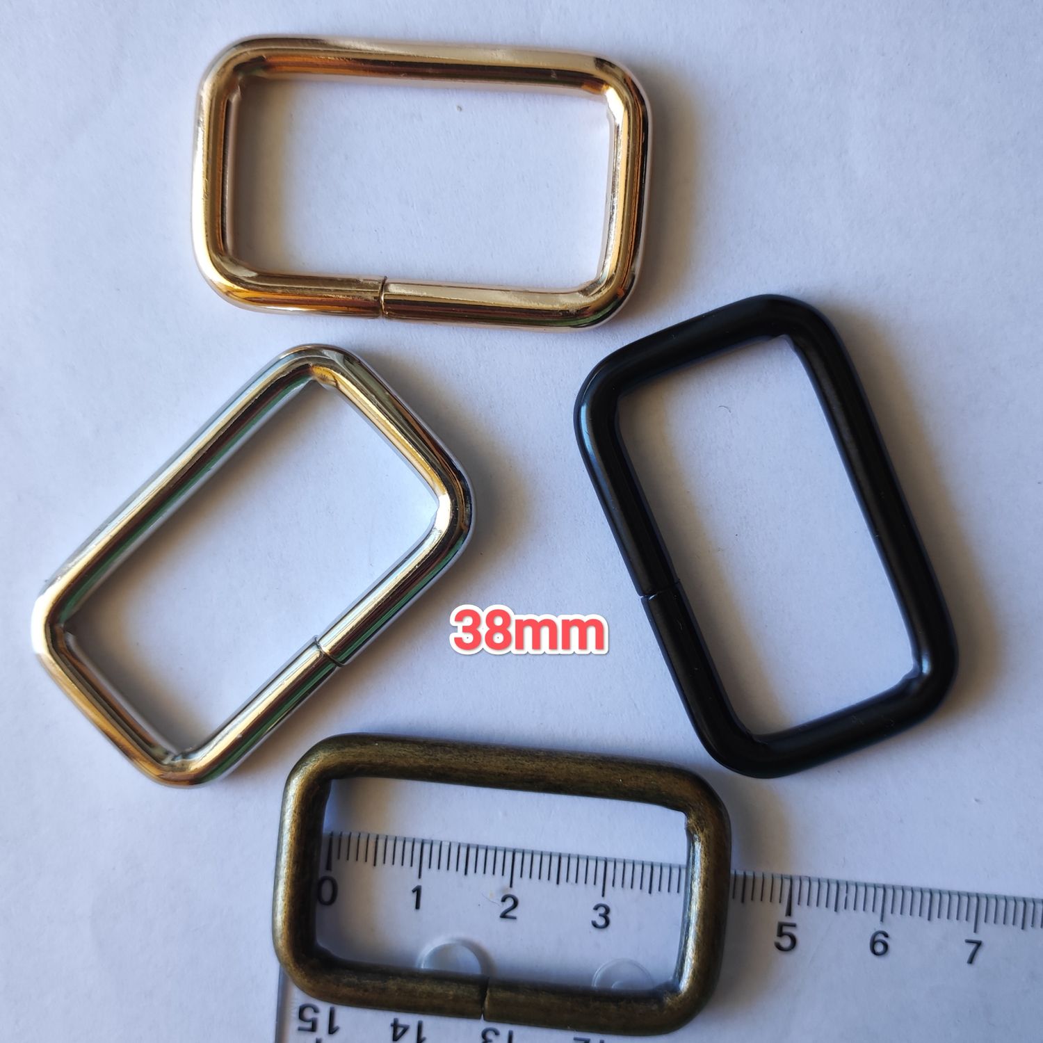 Anneau rectangulaire 38mm/4 couleurs