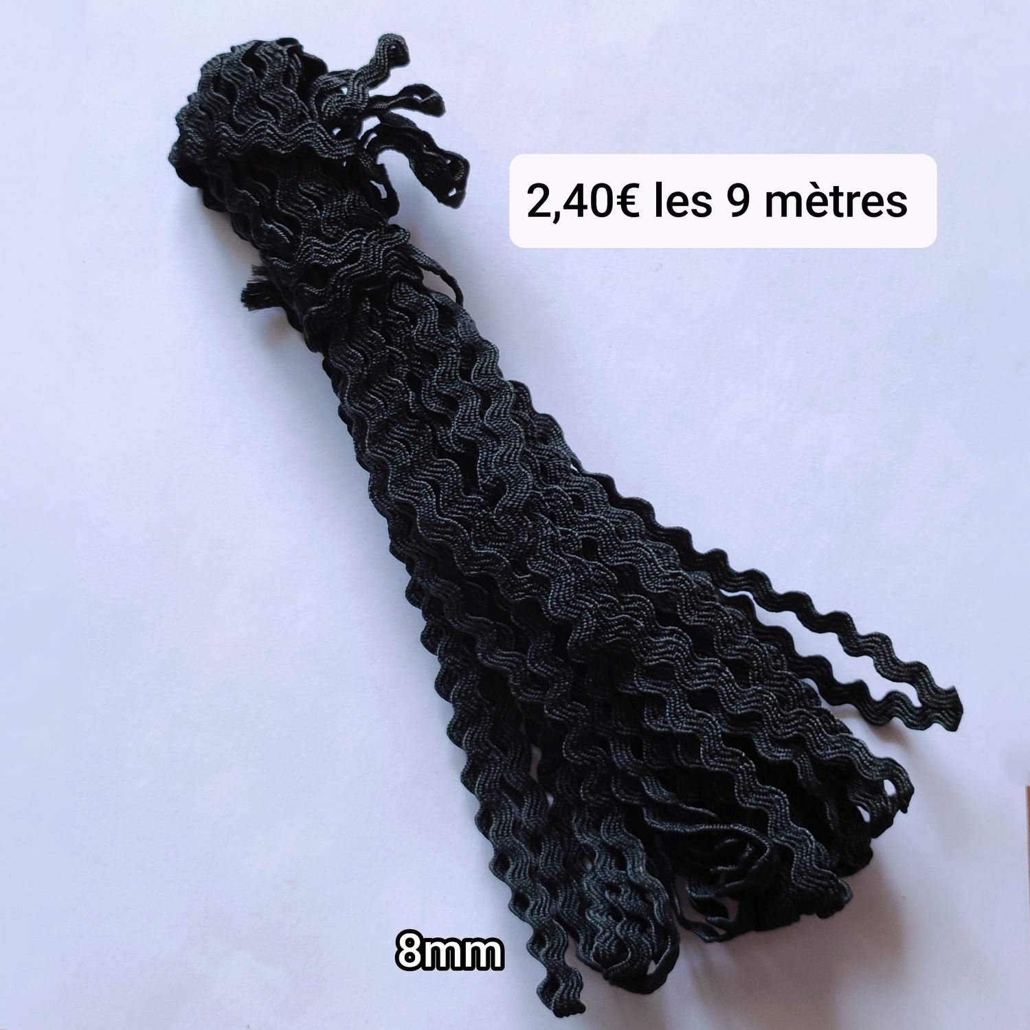 Zig zag noir polyester(9 mètres)