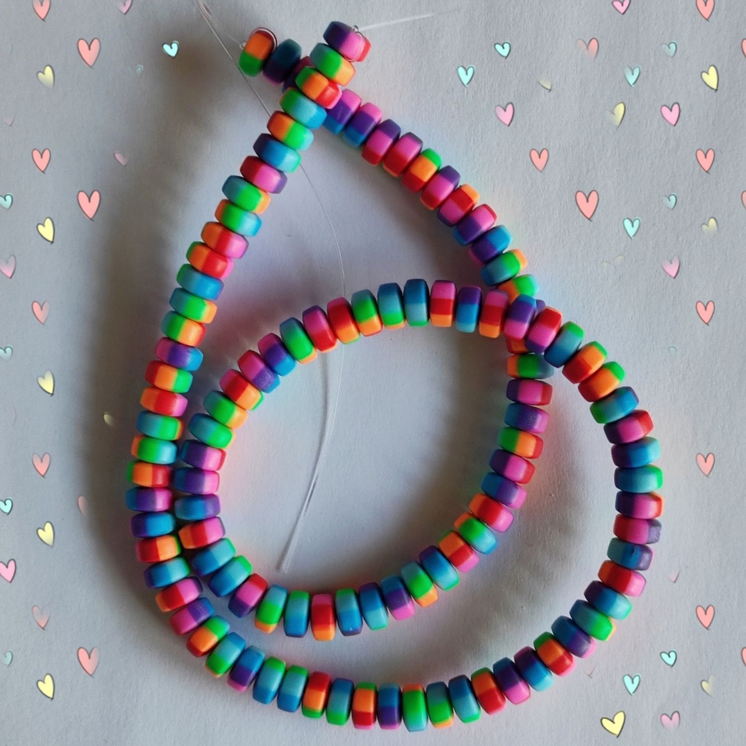 110 perles heishi 6x3mm arc en ciel