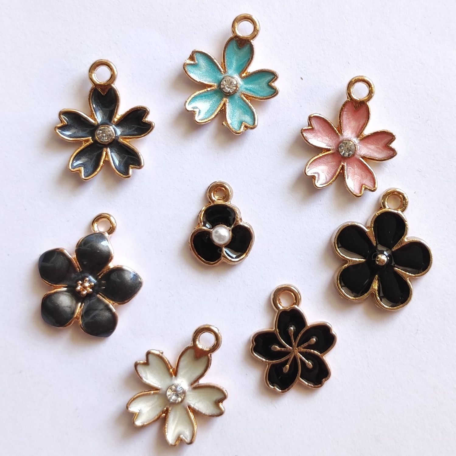 Pendentif fleurs  (choisissez vos motifs)