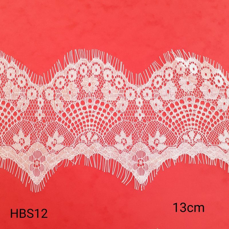 3 m dentelle avec cils 13 cm en noir et en blanc