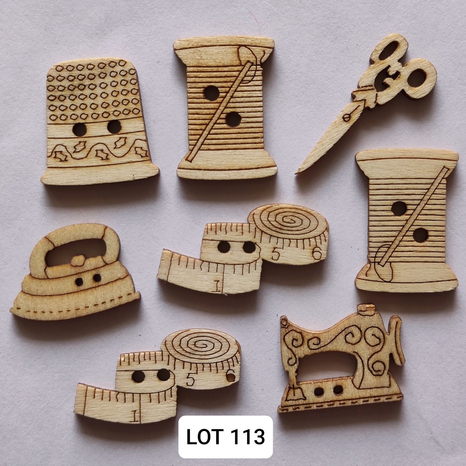 8 boutons en bois couture LOT 113