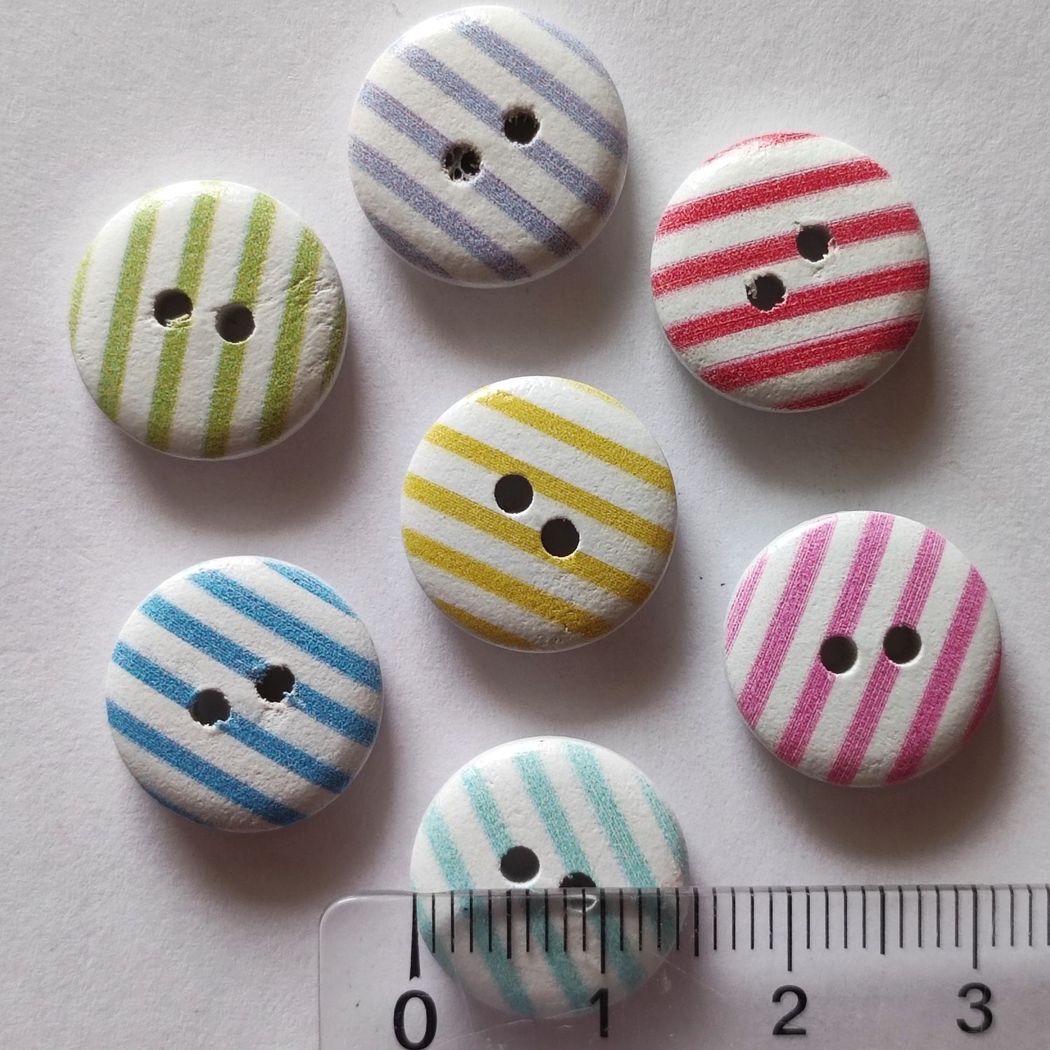 10 boutons en bois à rayures LOT 248 (choisissez vos couleurs)