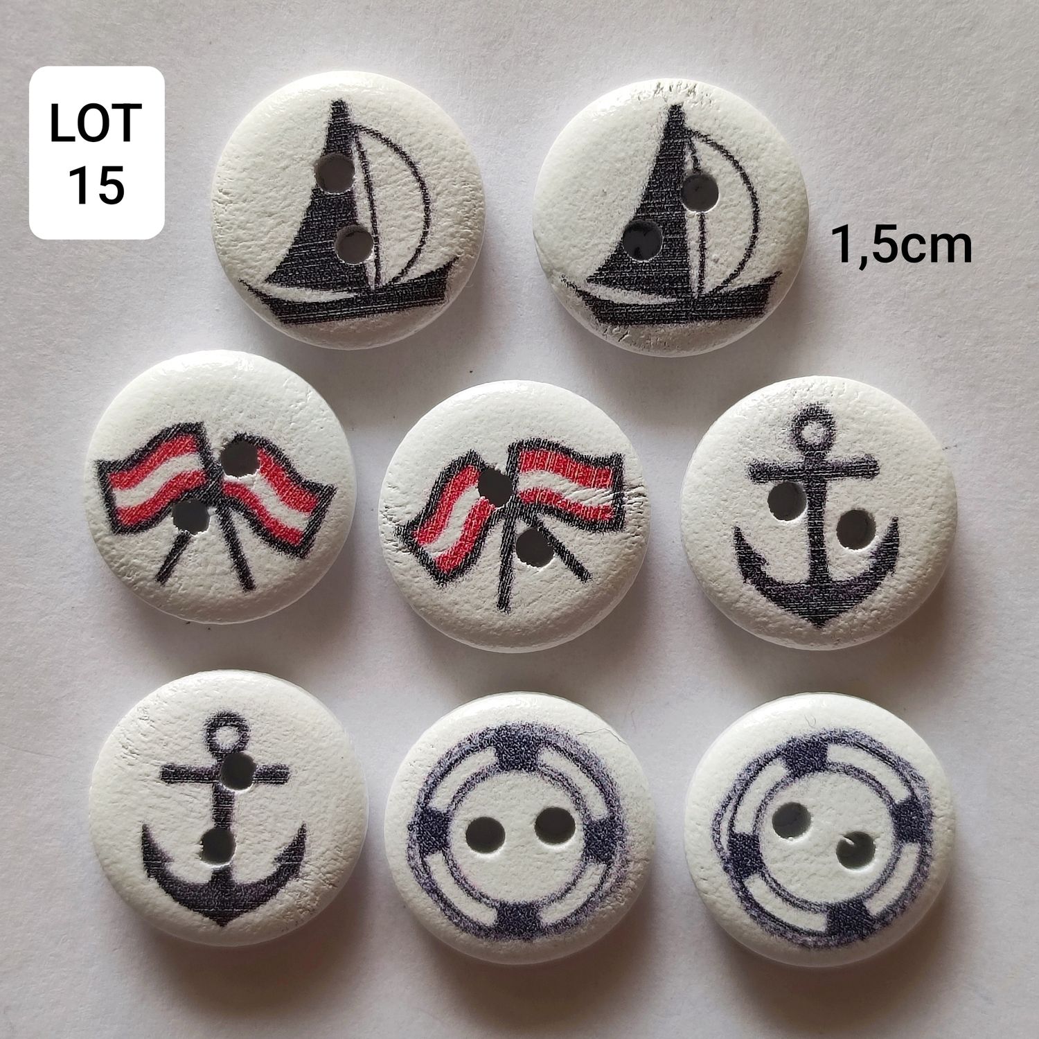 8 boutons en bois bateau / anse LOT 15