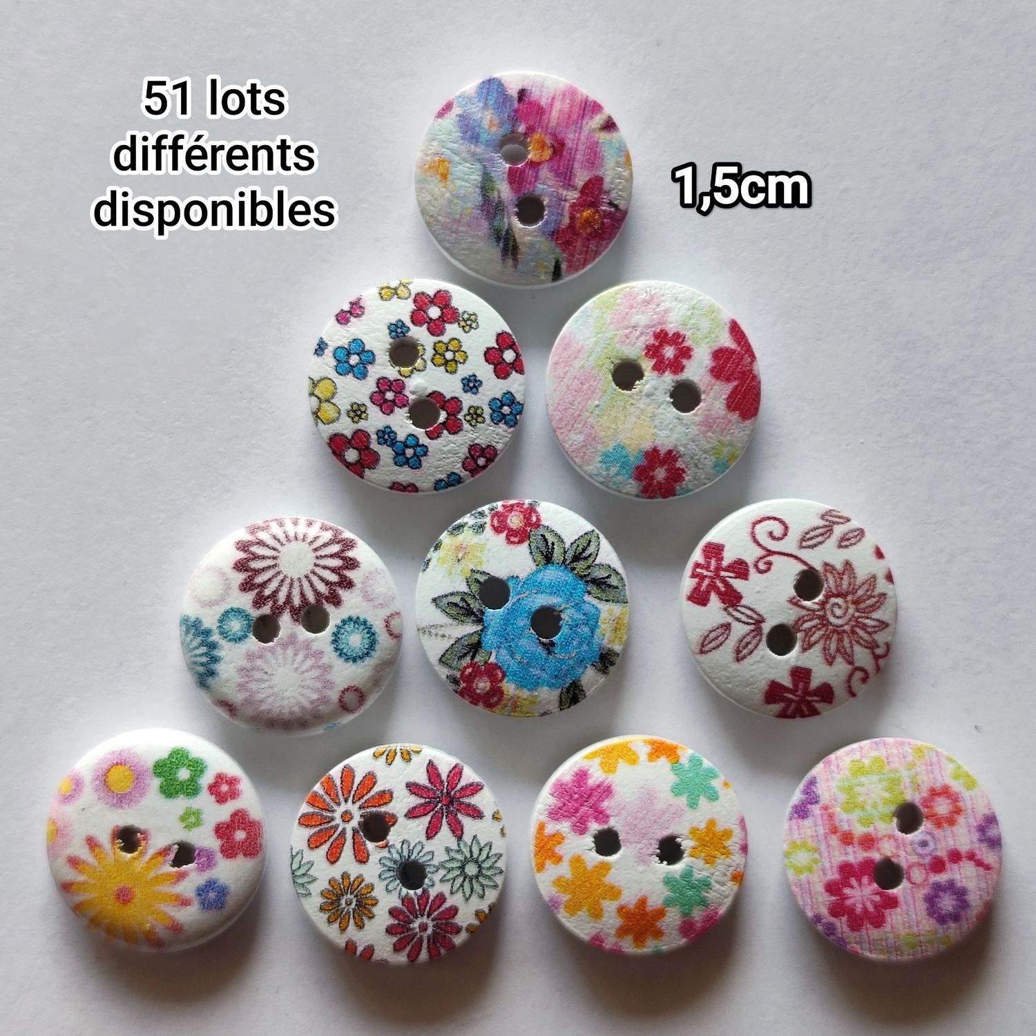 10 boutons en bois fleurs LOT 7 (choisissez vos modèles)