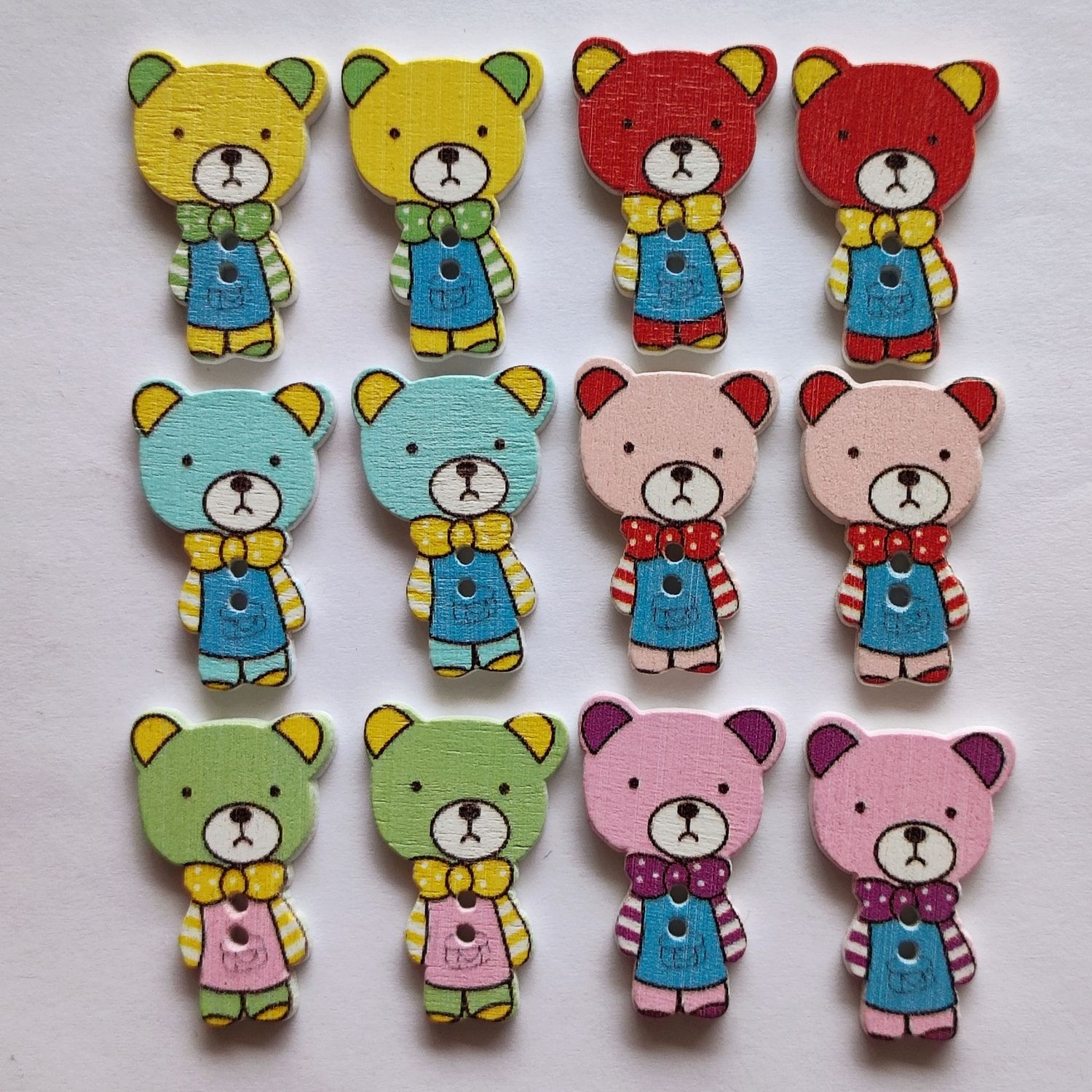 12 boutons en bois ourson LOT 103