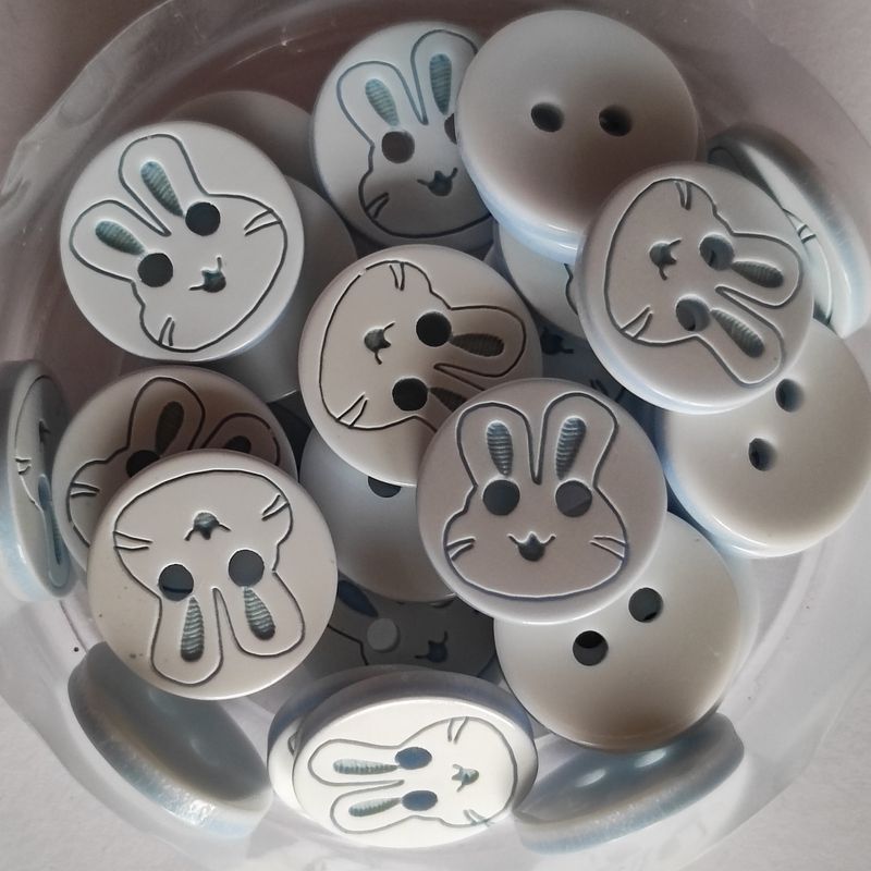 10 boutons lapin en résine 12mm LOT 13