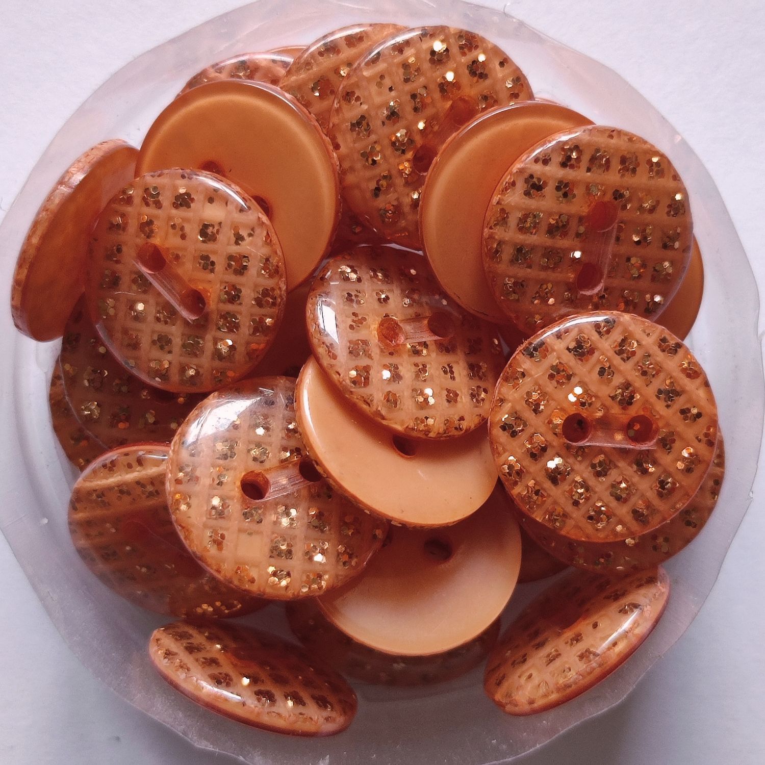 9 boutons 14mm avec points dorés/argentés LOT 21