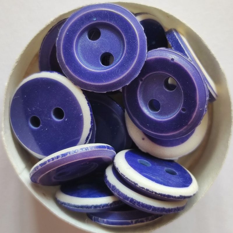 10 boutons 13mm acrylique bleu foncé LOT 25