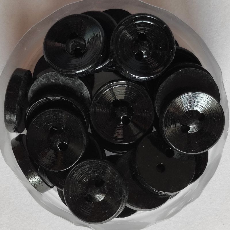 10 boutons noir acrylique 14mm LOT 30