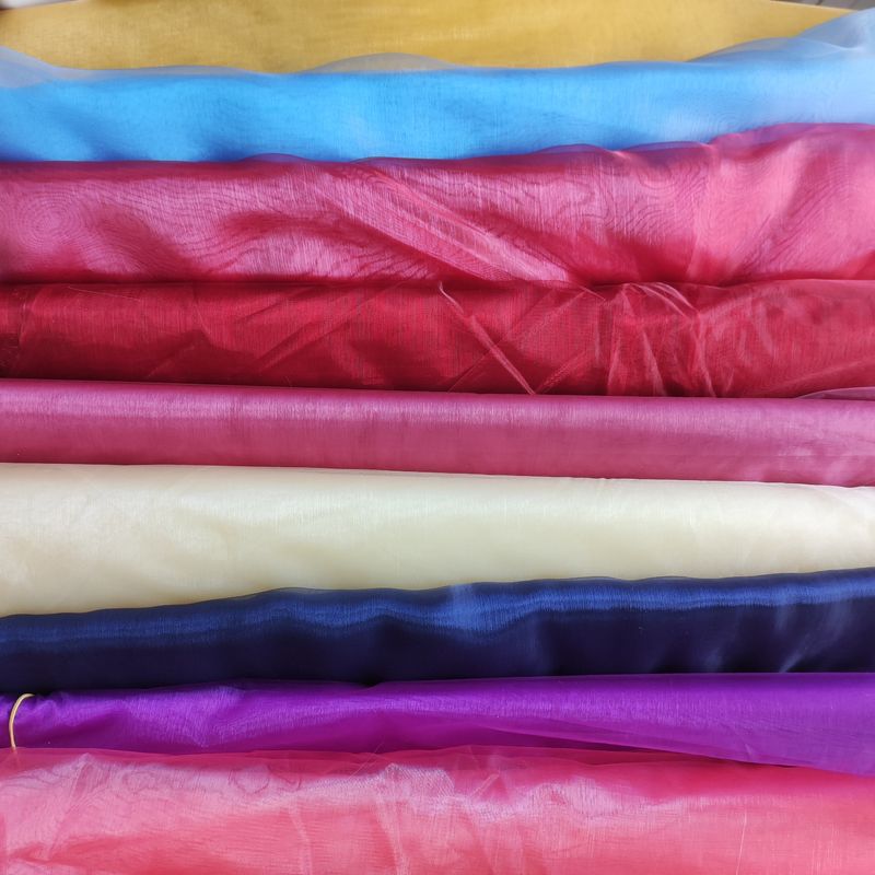 Lot de 21,15 mètres d'organza laize 1,50 mètres