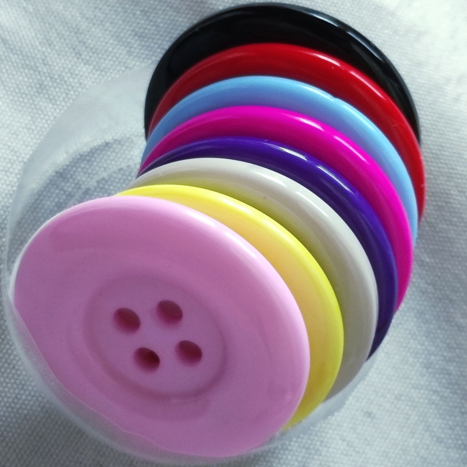 Grands boutons en résine 3,4cm (choisissez vos couleurs)