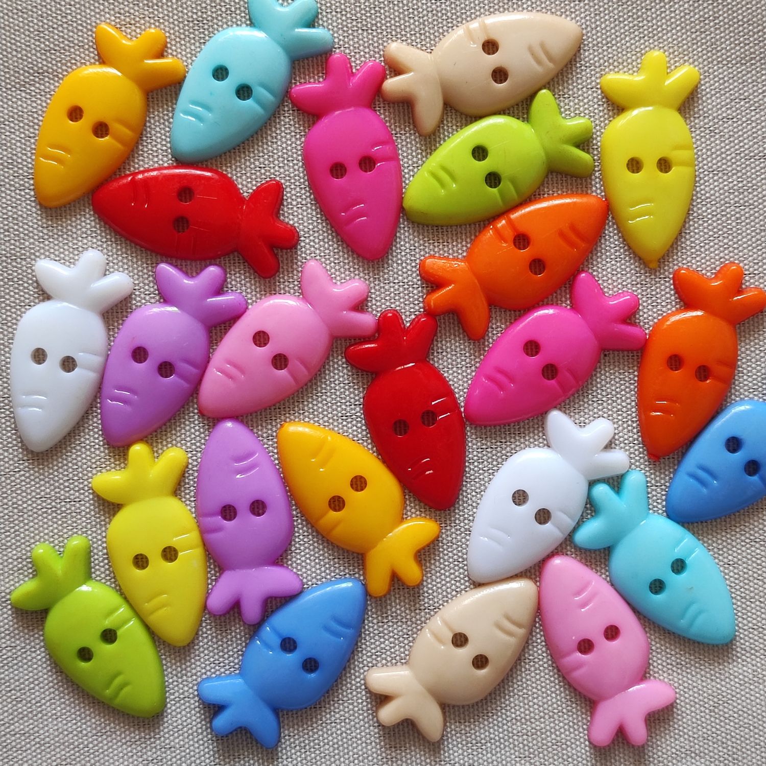 10 boutons carottes LOT 147 / choisissez vos couleurs
