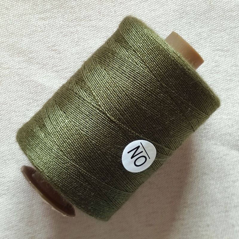 Bobine 914 m 100% polyester n°40/2 (choisissez vos couleurs)