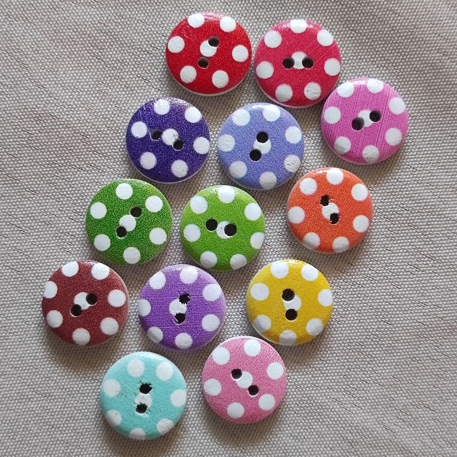 10 boutons en bois à pois LOT 246 (choisissez vos couleurs)