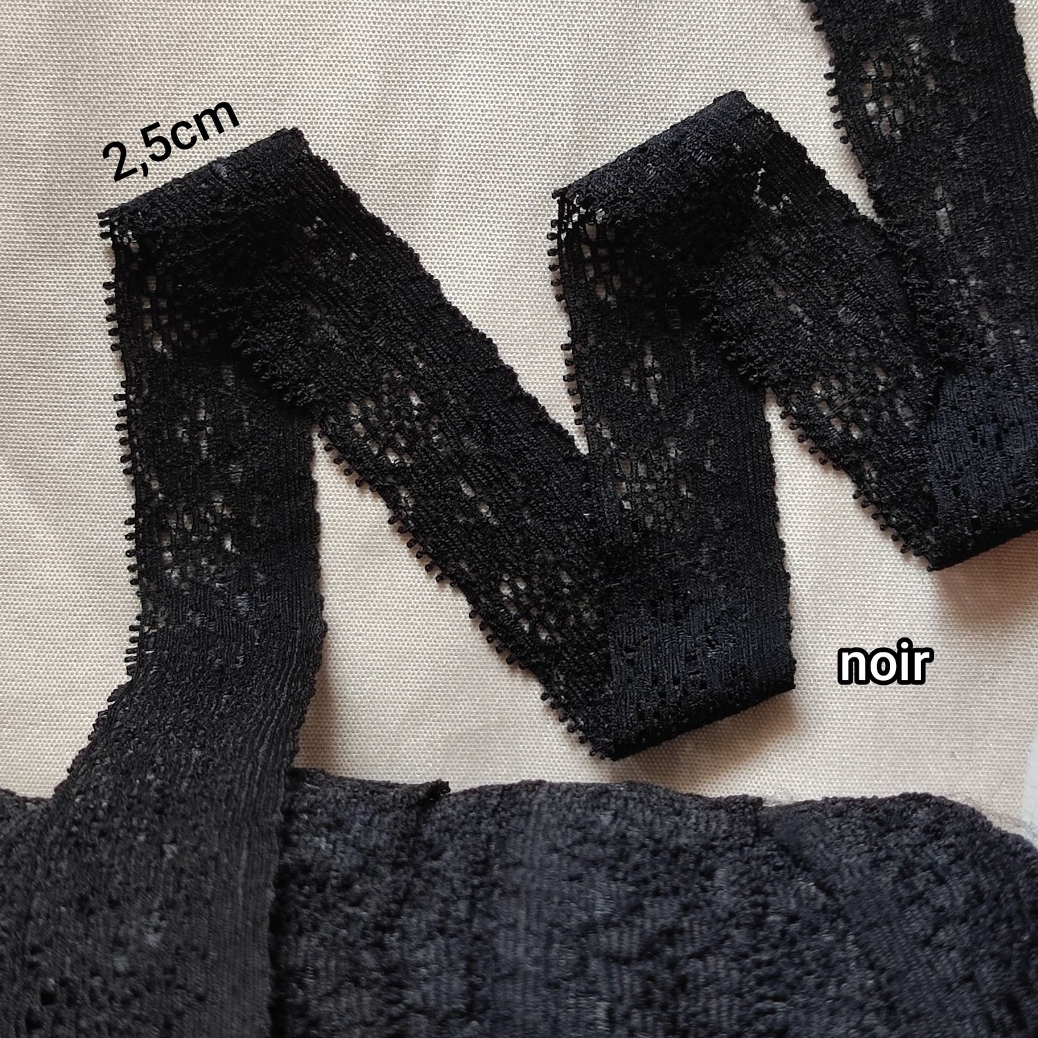 3 m dentelle 2,5cm( choisissez vos couleurs), Couleur: noir