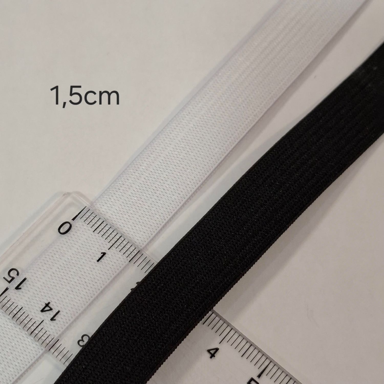 Elastique 1,5 cm au mètre (noir et blanc)