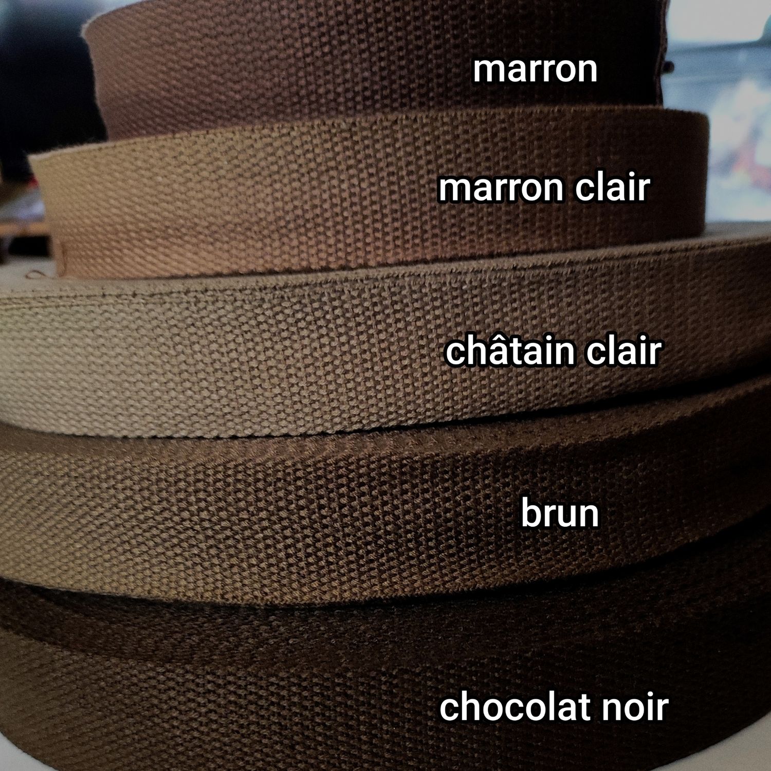 Rouleau 40m sangle coton 32mm ép 1,5mm / choisissez vos couleurs Rouleau 40m sangle coton 32mm ép 1,5mm / choisissez vos couleurs