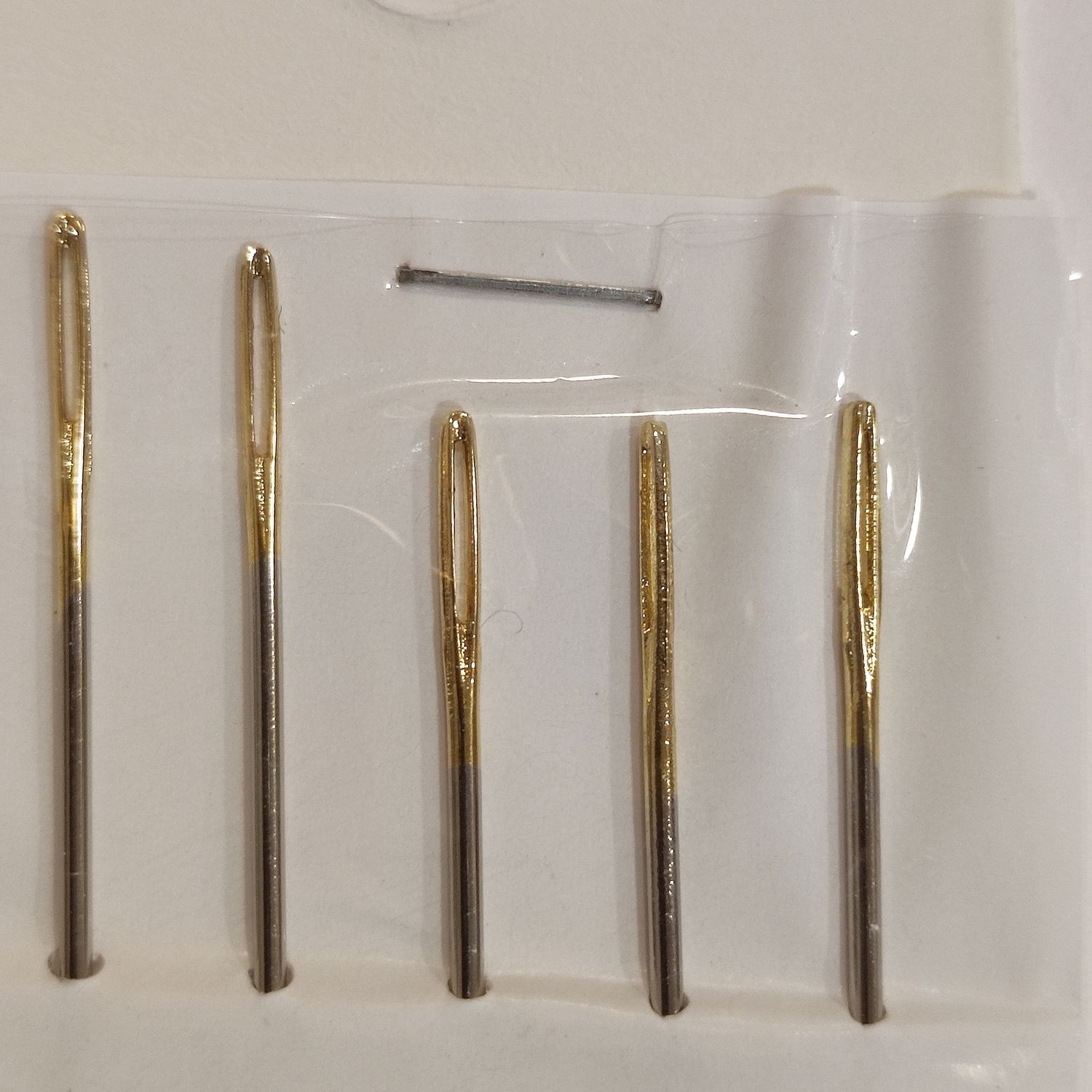 5 grandes aiguilles de couture