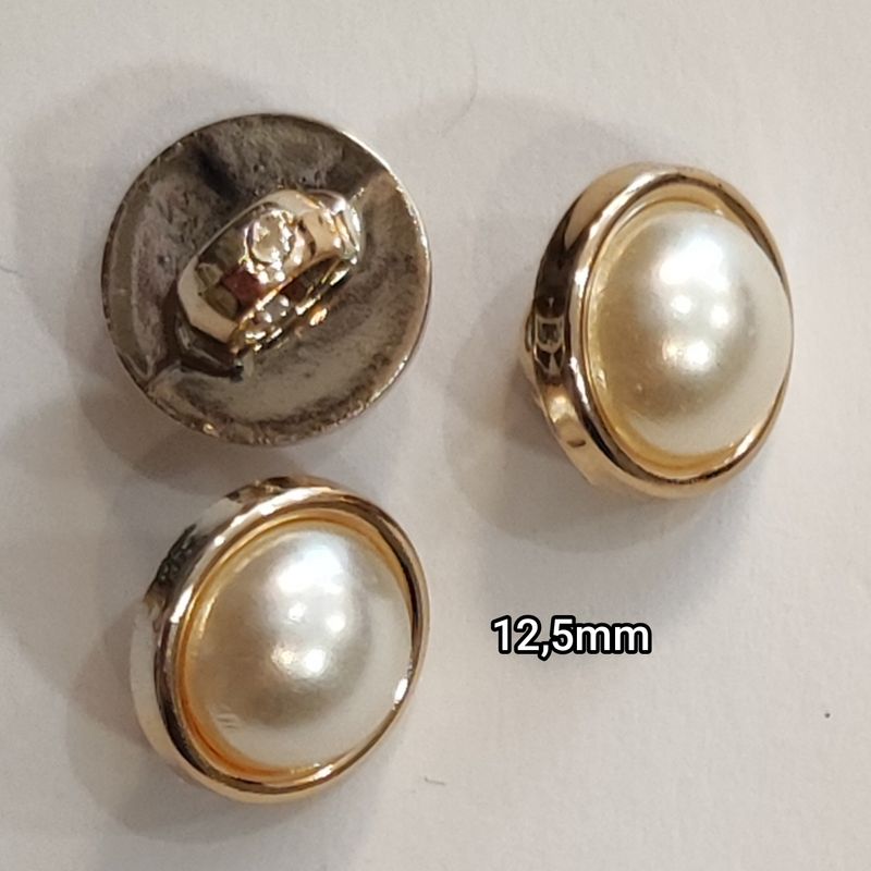 Bouton doré avec perles 12.5mm