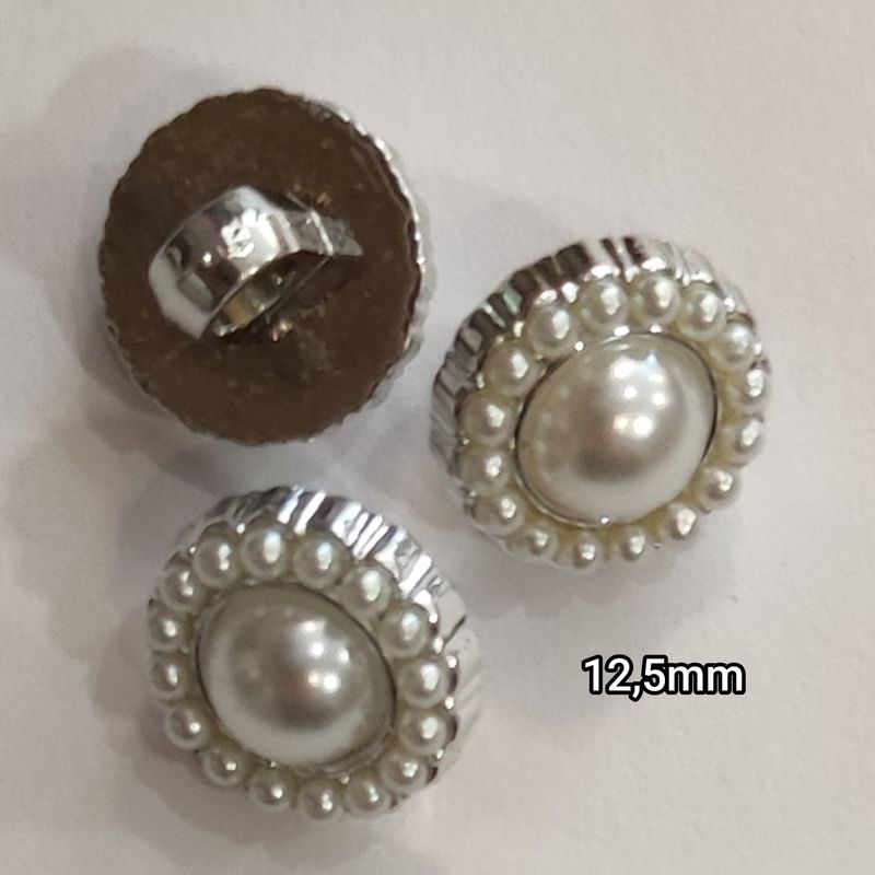 Bouton argenté avec perles 12,5mm