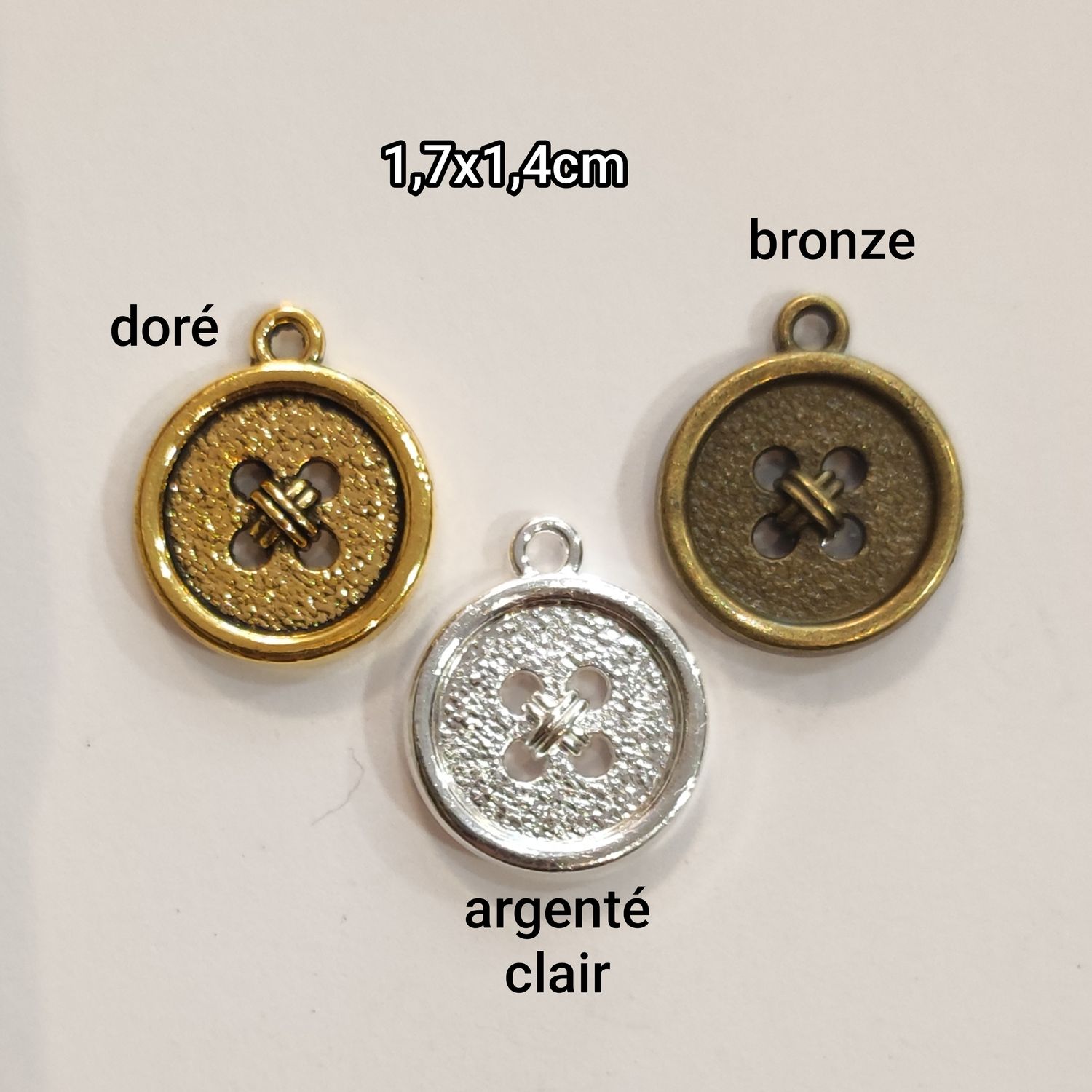 Pendentif bouton (choisissez vos couleurs)