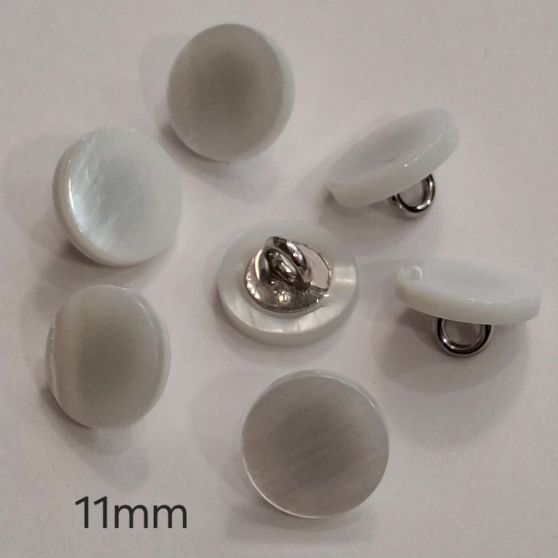 Bouton à tige en nacre 11mm