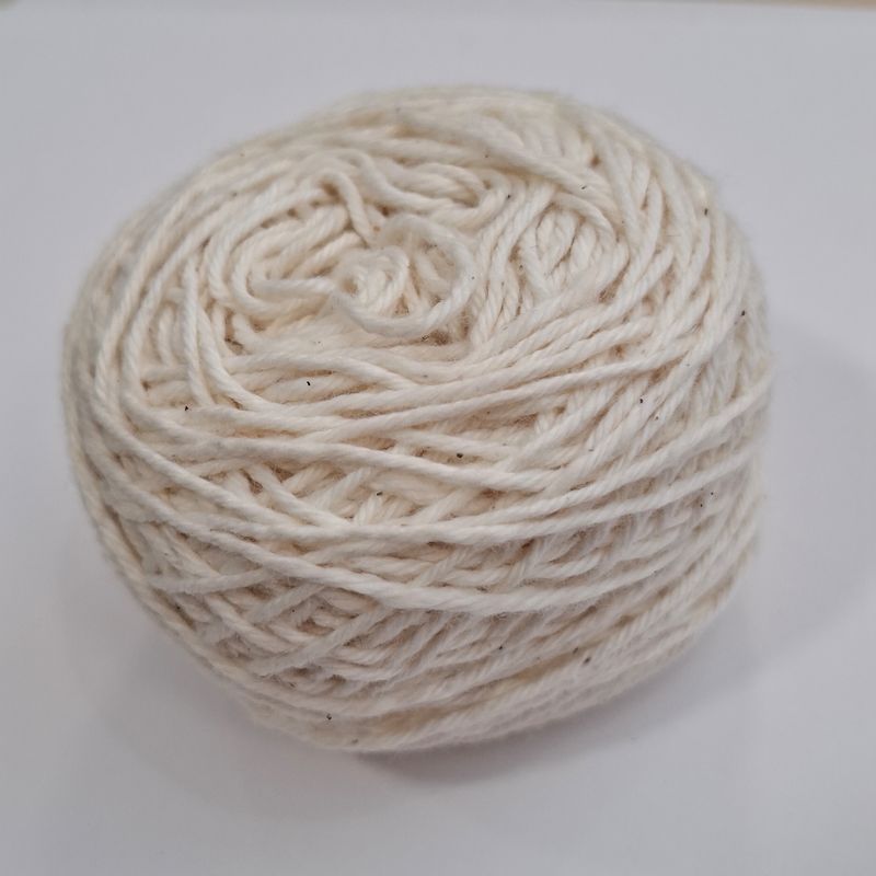 Pelotes coton écru 34g