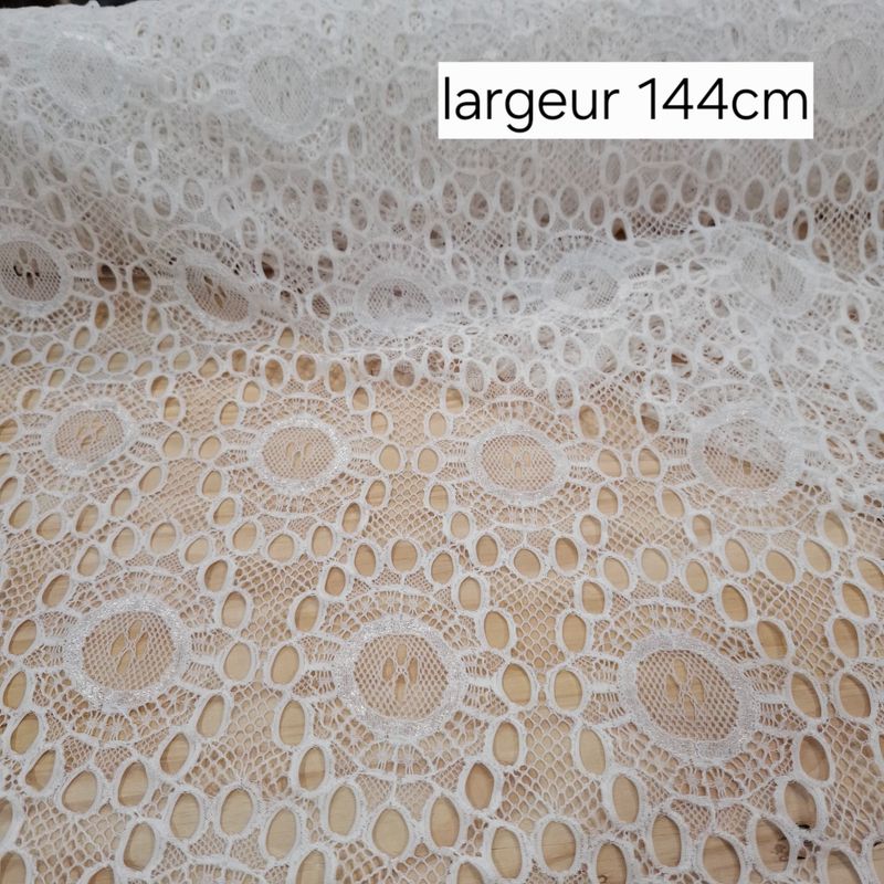 Dentelle blanche extensible 144cm au mètre