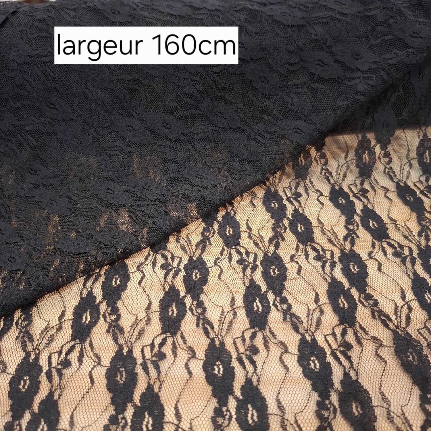 Dentelle noire extensible au mètre