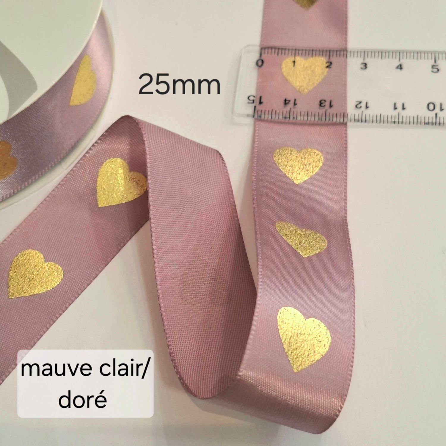 Ruban coeur satin 25mm mauve clair / doré