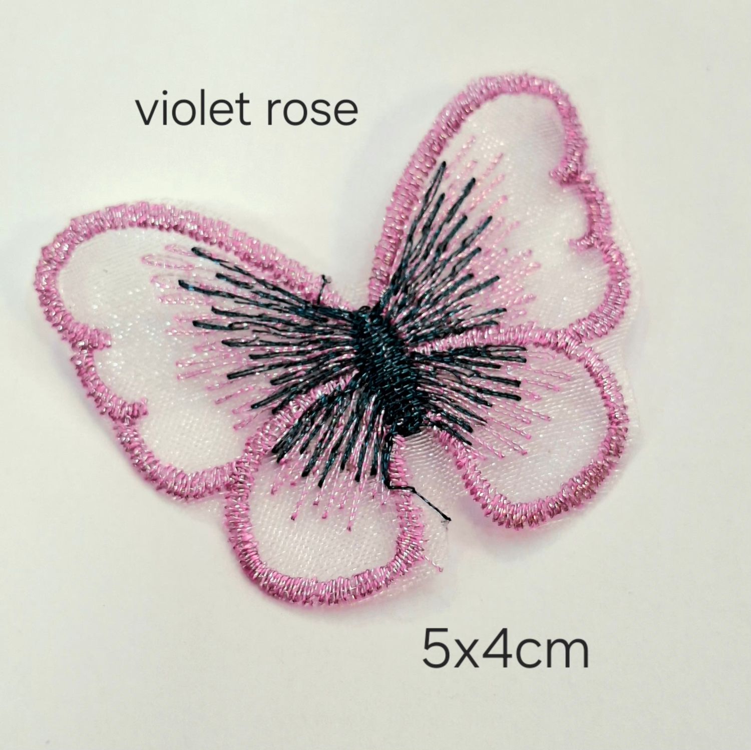 Papillon brodé en organza (choisissez vos couleurs)