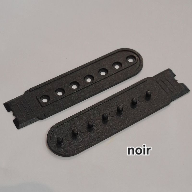 Attache pour casquette 7 trous Attache pour casquette 7 trous