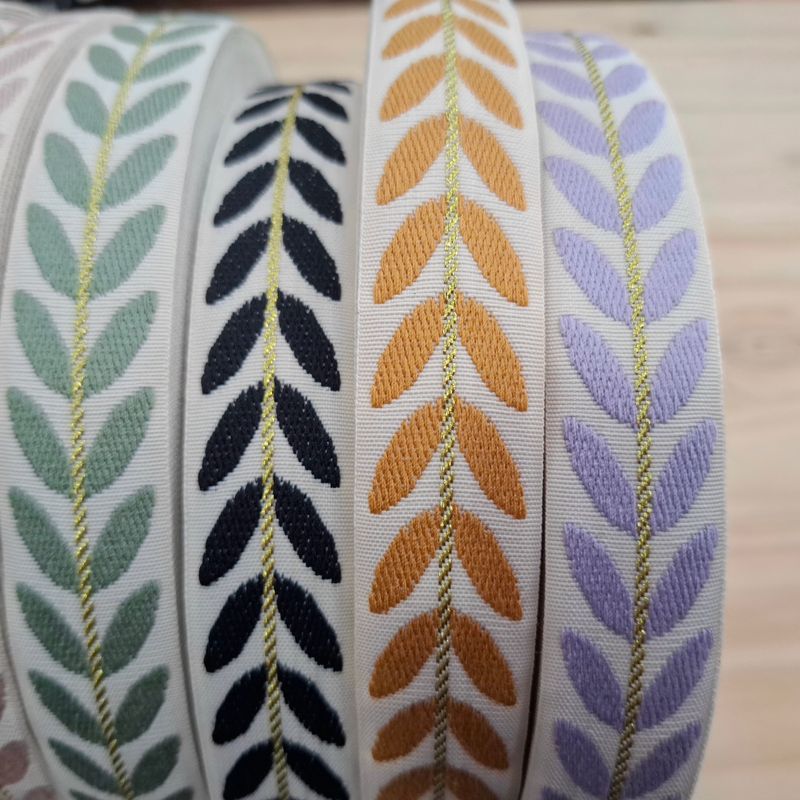 Ruban 25mm écru/doré avec feuilles (7couleurs)