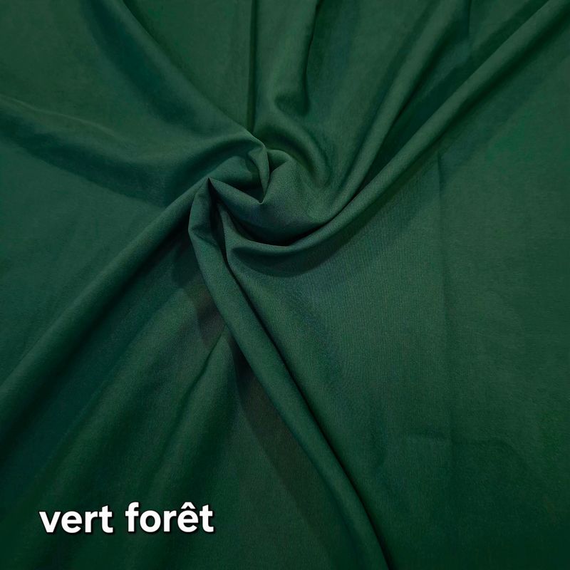 Tissu crêpe au mètre vert forêt 