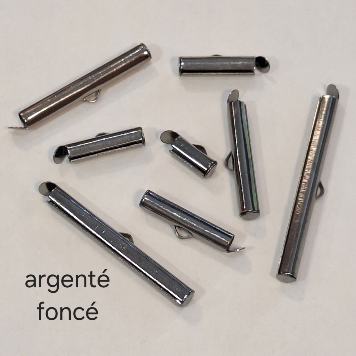 10 fermoir tube embout argenté foncé (8 longueurs)