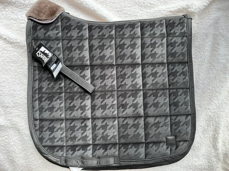 Eskadron - Tapis Velvet Stamp Essence dressage vert