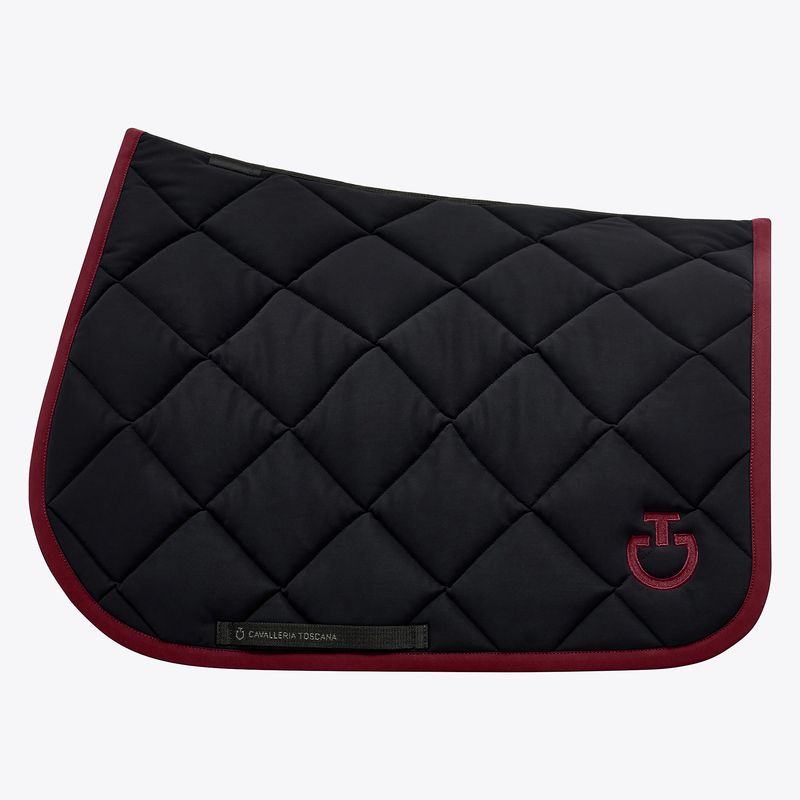 Cavalleria Toscana - Tapis Diamond Noir logo Bordeaux forme jumping Cavalleria Toscana - Tapis Diamond Noir logo Bordeaux forme jumping
