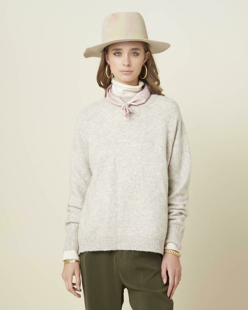 Maglione basic a girocollo