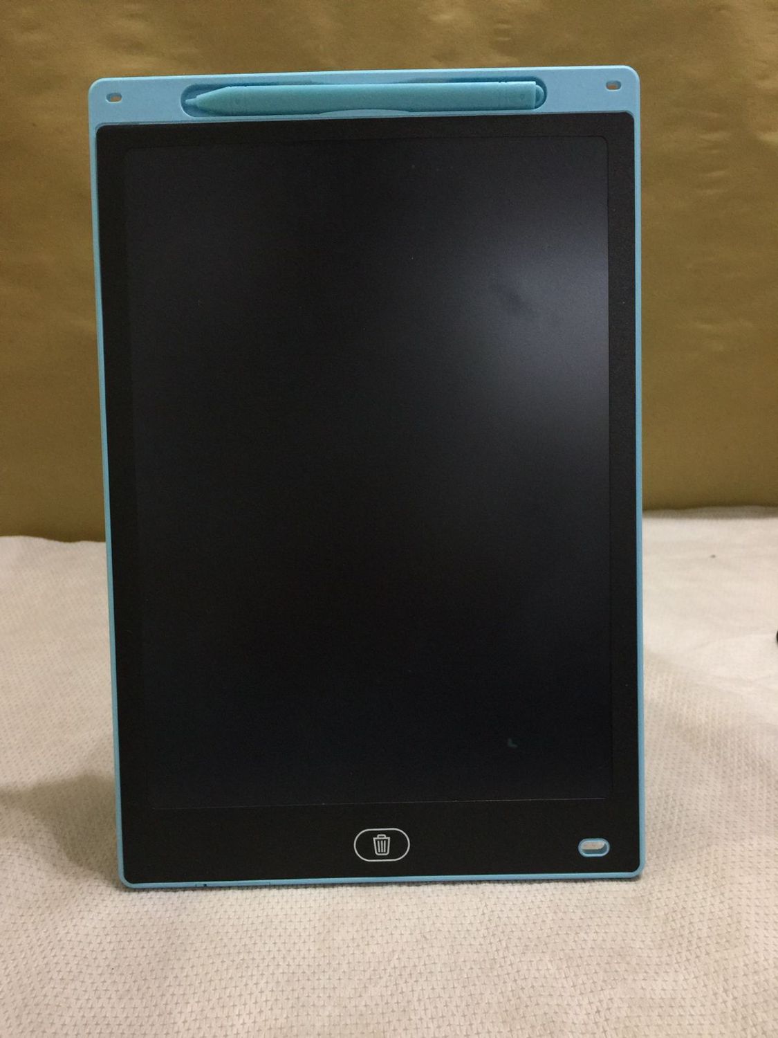 Smart Tablet (IPCT109)- استعارة فقط لأعضاء نادى اى بى ويف للعلوم و التكنولوجيا (3-8years)
